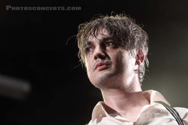 PETER DOHERTY - 2017-05-04 - PARIS - Place de la Republique - Peter Doherty